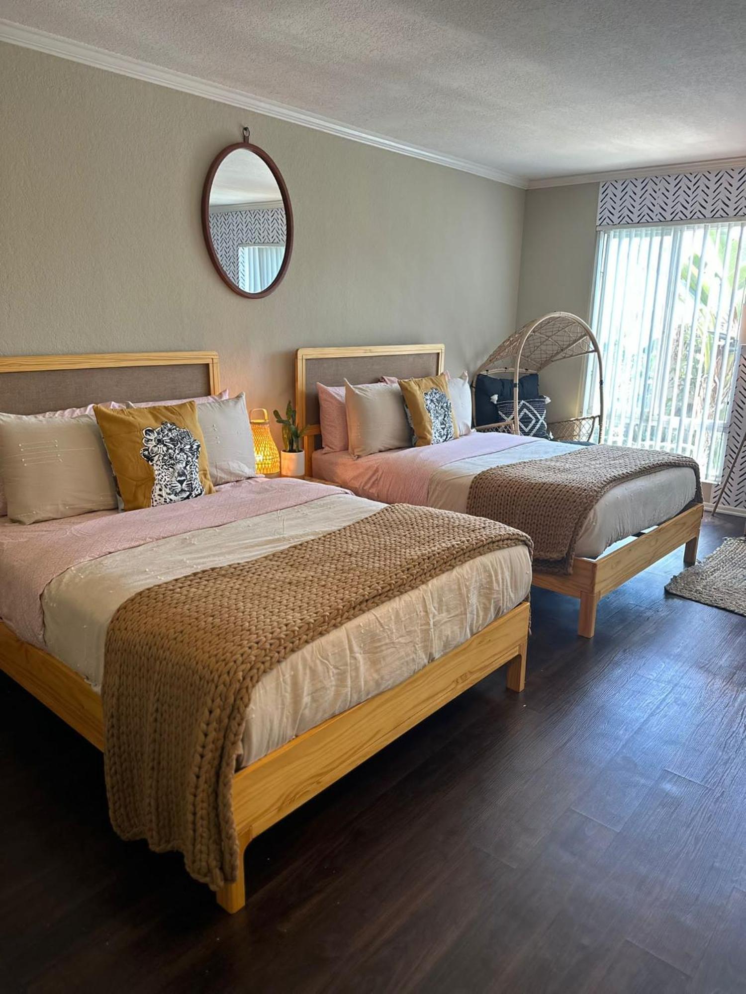 Loft Apartments At Hollywood Free Parking Close To Studios Universal Los Angeles Kültér fotó