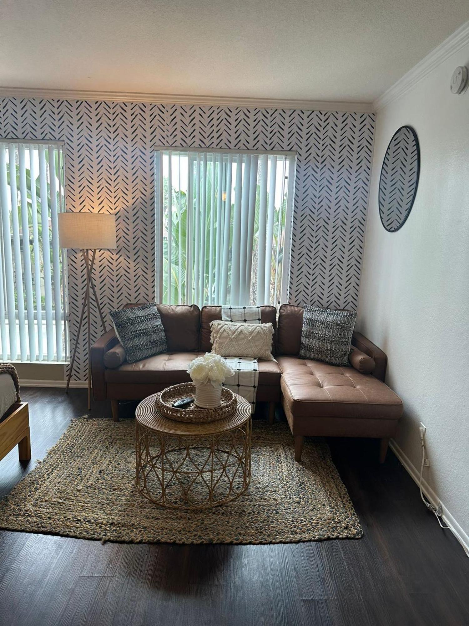 Loft Apartments At Hollywood Free Parking Close To Studios Universal Los Angeles Kültér fotó