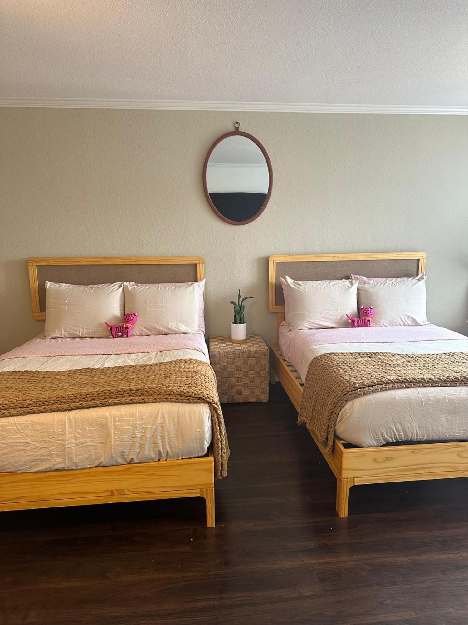 Loft Apartments At Hollywood Free Parking Close To Studios Universal Los Angeles Kültér fotó
